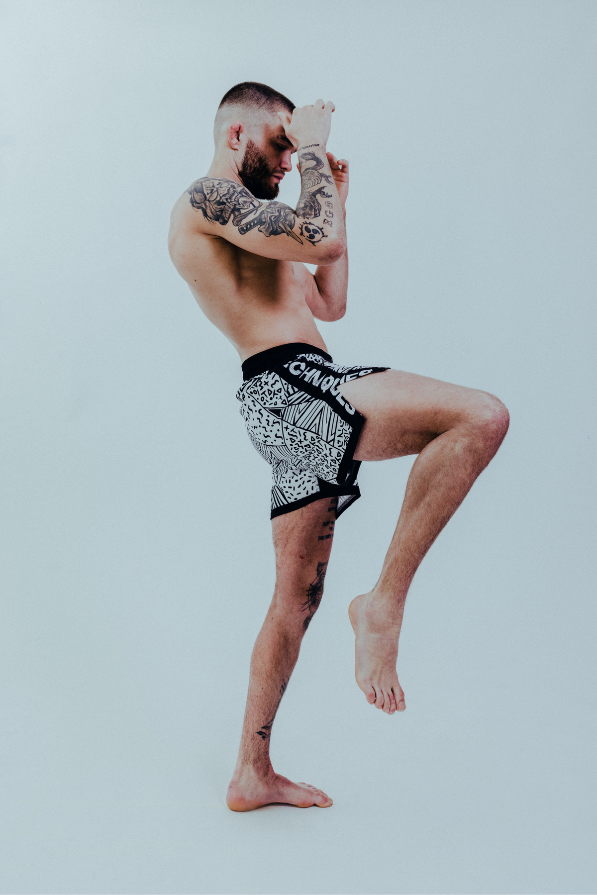 Musashi Gloves &amp; Cookies n&#39; Cream MMA Shorts